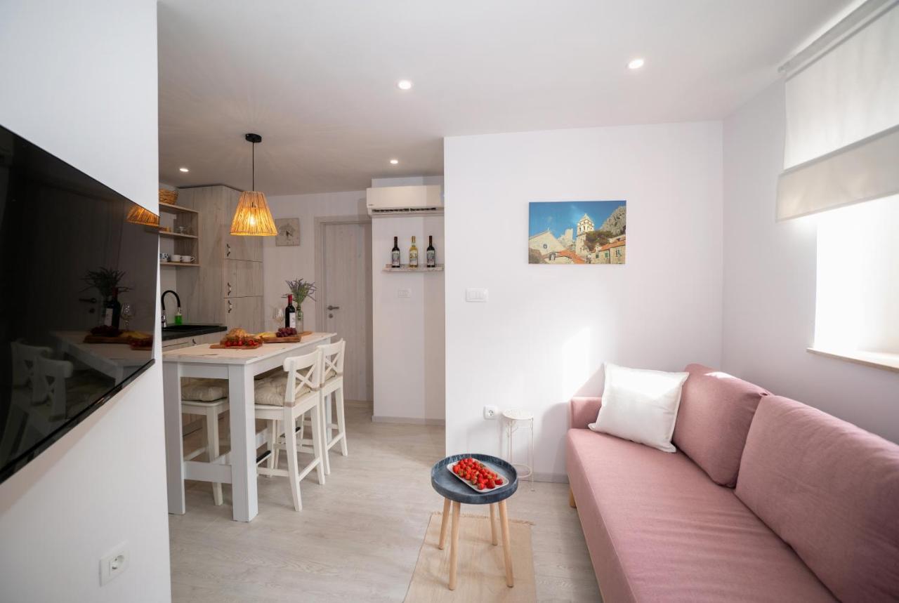New Cozy Apartment - Center Of Old Town Omis Bagian luar foto