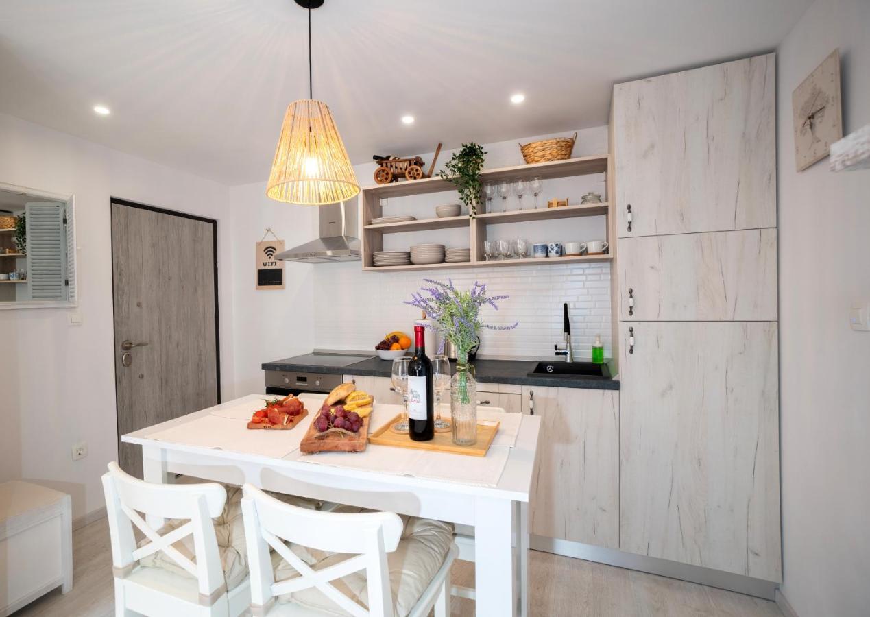 New Cozy Apartment - Center Of Old Town Omis Bagian luar foto