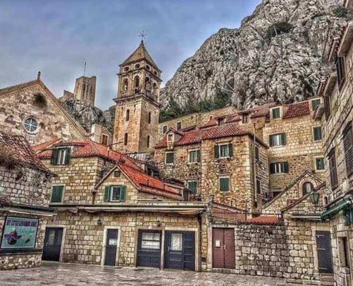 New Cozy Apartment - Center Of Old Town Omis Bagian luar foto