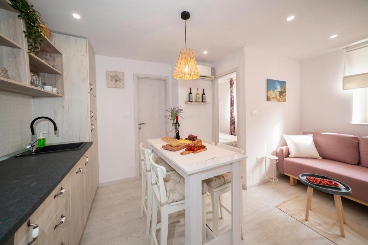 New Cozy Apartment - Center Of Old Town Omis Bagian luar foto