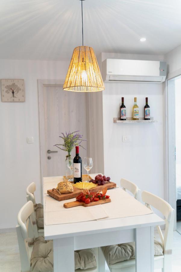 New Cozy Apartment - Center Of Old Town Omis Bagian luar foto